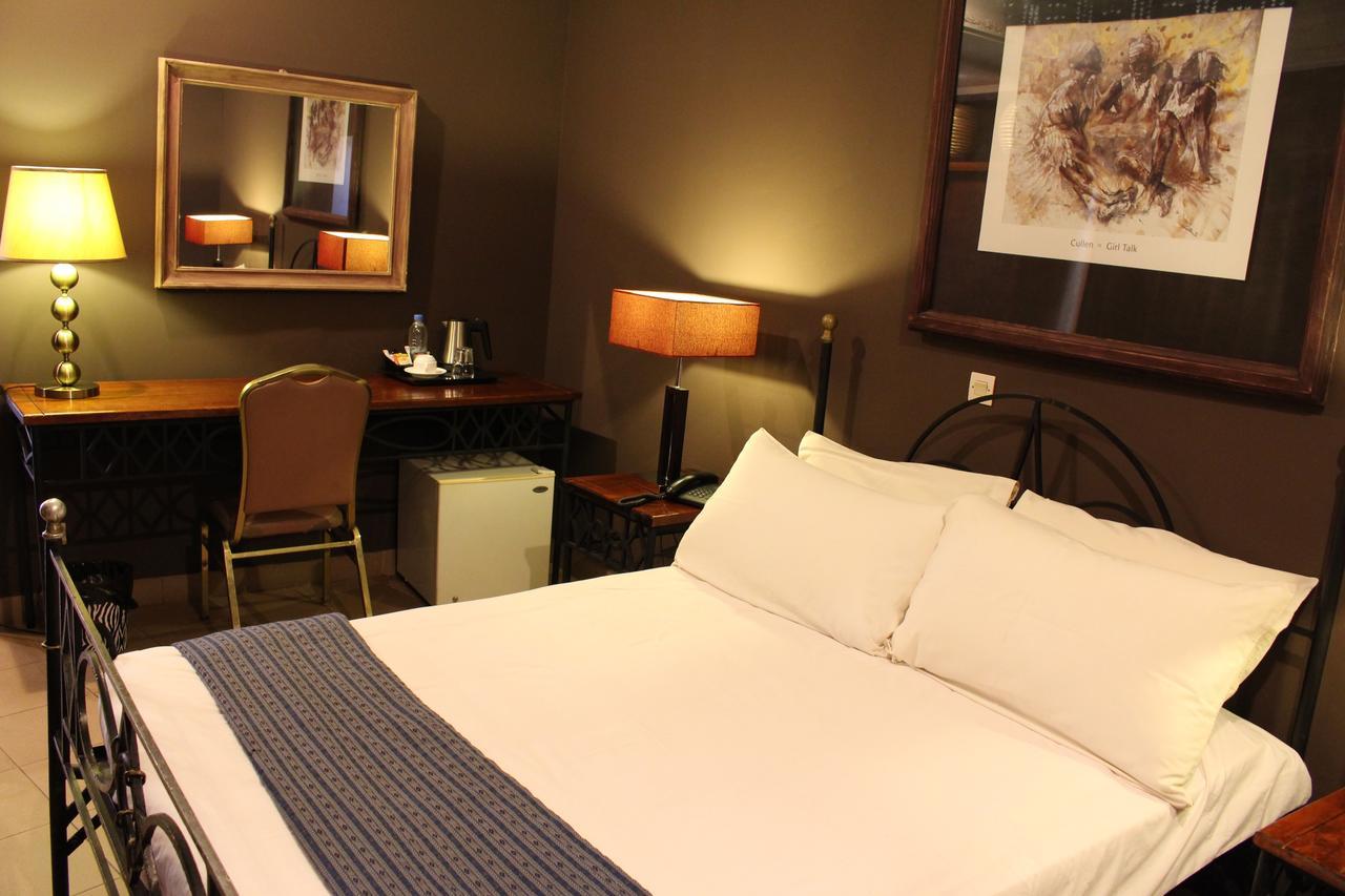 Le Loft Hotel Bamako Ngoại thất bức ảnh